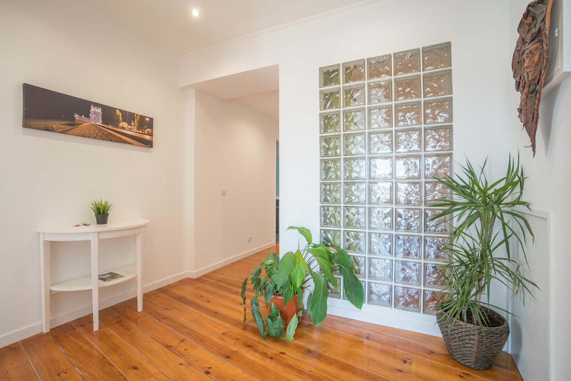 Luxury Terrace Center Apartment